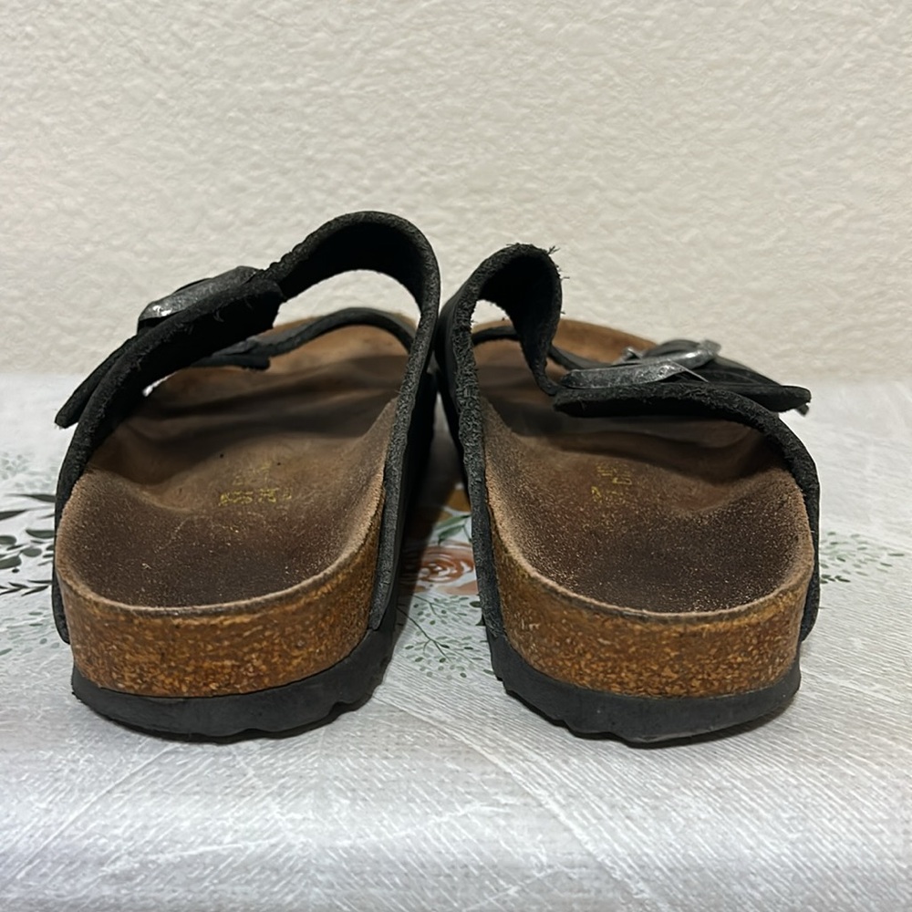 Sandals - Picture 3 of 8